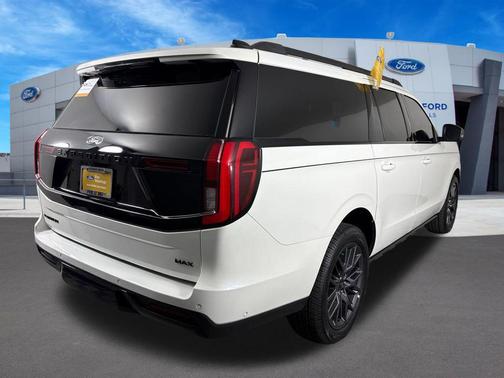 STAR WHITE MET TRI-COAT 2025 Ford Expedition Max Platinum