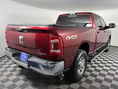 2021 RAM 2500 Tradesman Crew Cab 4x4 6'4' Box