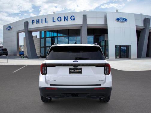 2025 Ford Explorer Active