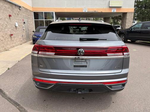 2024 Volkswagen Atlas Cross Sport 2.0T SE w/Technology 4MOTION