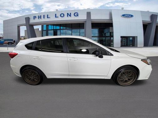 2019 Subaru Impreza 2.0i