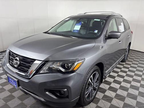 2020 Nissan Pathfinder Platinum 2WD