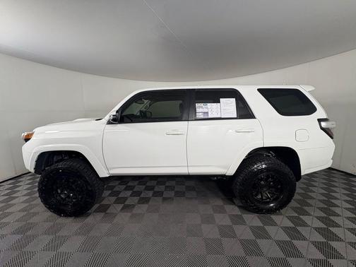 2022 Toyota 4Runner TRD Off Road Premium
