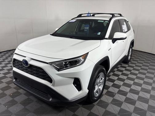 2020 Toyota RAV4 Hybrid XLE
