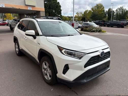 2020 Toyota RAV4 Hybrid XLE