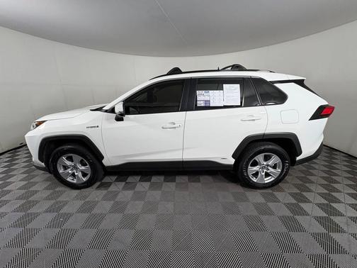 2020 Toyota RAV4 Hybrid XLE