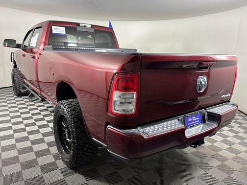 2019 RAM 3500 Big Horn Crew Cab 4x4 8' Box