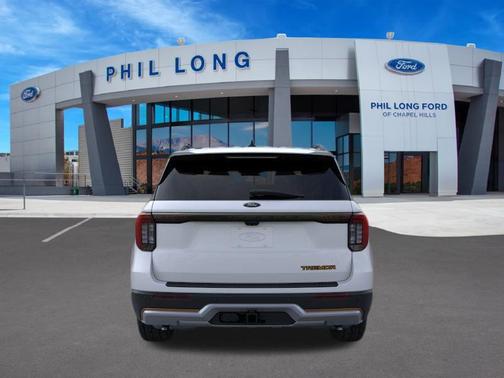 SPACE WHITE METALLIC 2026 Ford Explorer Tremor