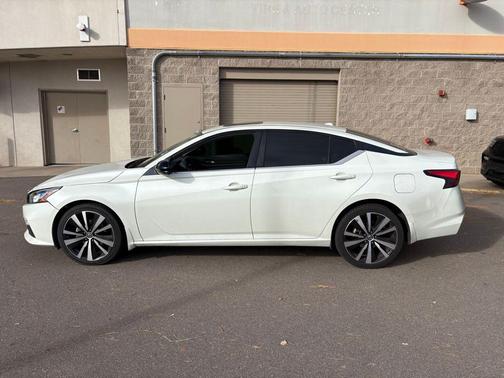 2020 Nissan Altima SR Intelligent AWD