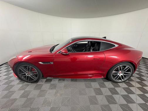 2017 Jaguar F-TYPE R