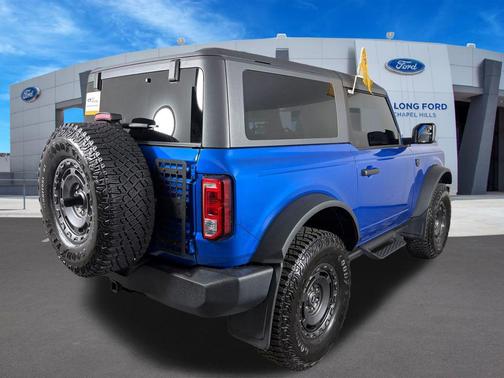 VELOCITY BLUE METALLIC 2024 Ford Bronco Big Bend