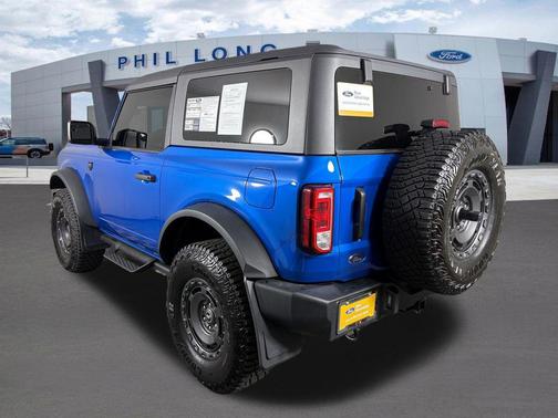 VELOCITY BLUE METALLIC 2024 Ford Bronco Big Bend