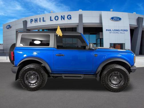 VELOCITY BLUE METALLIC 2024 Ford Bronco Big Bend