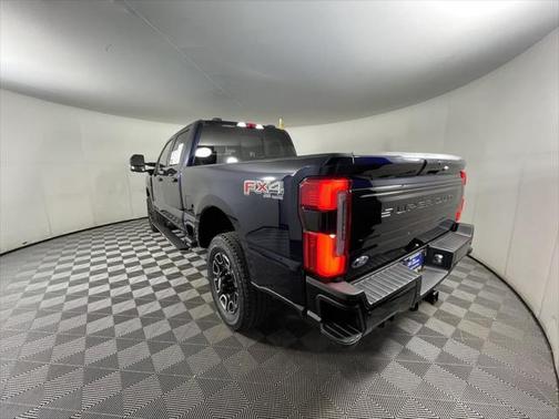 2025 Ford F-350 Platinum