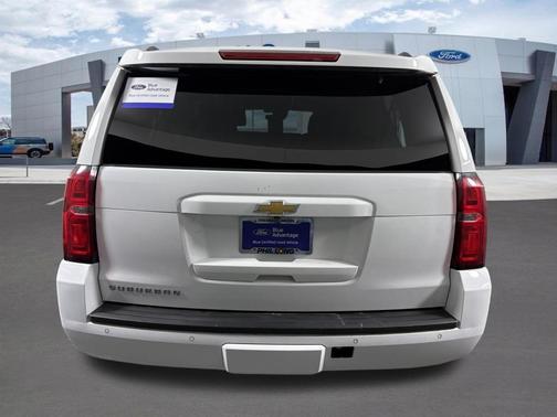 2017 Chevrolet Suburban LT