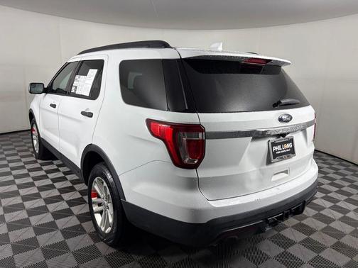 2016 Ford Explorer Base