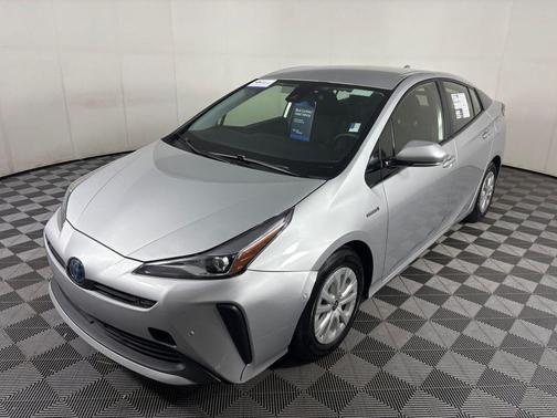2019 Toyota Prius LE