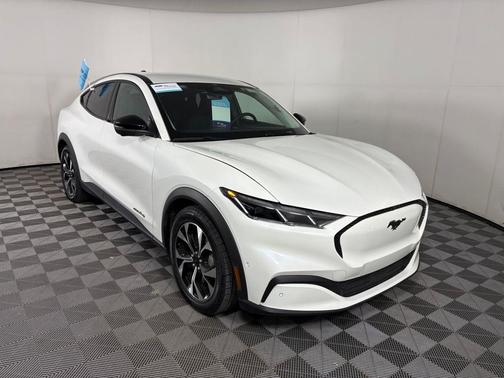 2024 Ford Mustang Mach-E Select