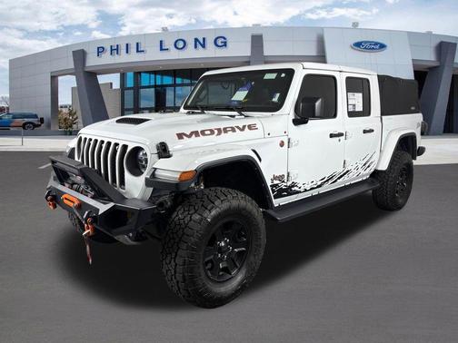 Bright White Clearcoat 2021 Jeep Gladiator Mojave 4x4