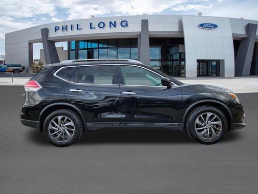 Magnetic Black 2016 Nissan Rogue SL