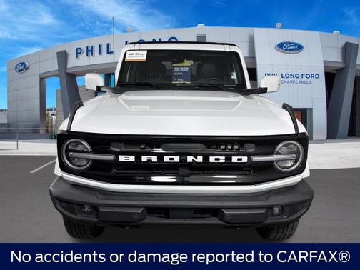 OXFORD WHITE 2022 Ford Bronco Outer Banks