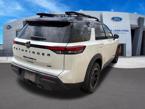 Pearl White Tricoat/Super Black 2024 Nissan Pathfinder Rock Creek 4WD