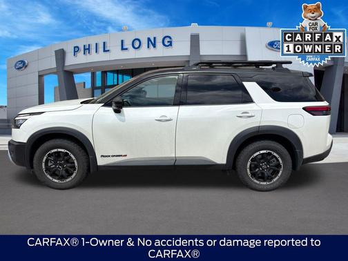 Pearl White Tricoat/Super Black 2024 Nissan Pathfinder Rock Creek 4WD