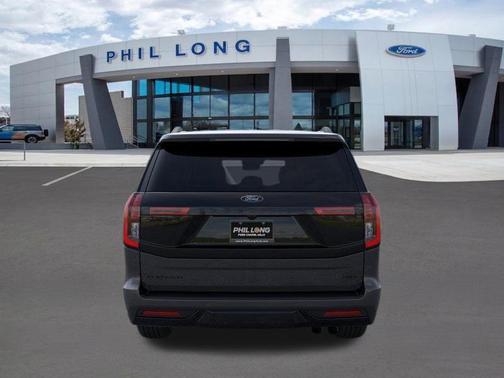 DARK MATTER GRAY METALLIC 2026 Ford Expedition Max Platinum