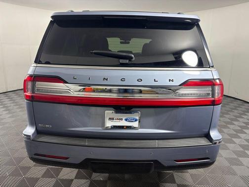 2018 Lincoln Navigator Black Label