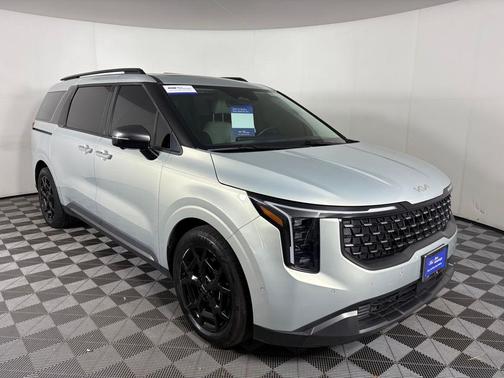 2025 Kia Carnival SX