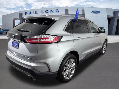 INGOT SILVER METALLIC 2019 Ford Edge Titanium