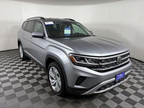 2023 Volkswagen Atlas 3.6L SE w/Technology