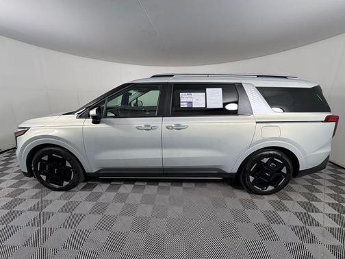 2025 Kia Carnival EX