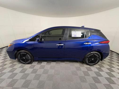 2025 Nissan Leaf SV PLUS