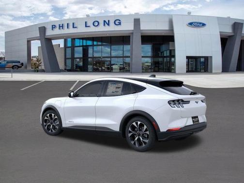 STAR WHITE MET TRI-COAT 2026 Ford Mustang Mach-E Select