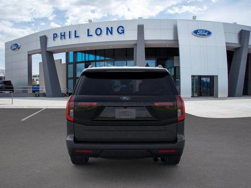 2025 Ford Expedition Tremor