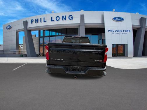 Black 2022 Chevrolet Silverado 1500 ZR2