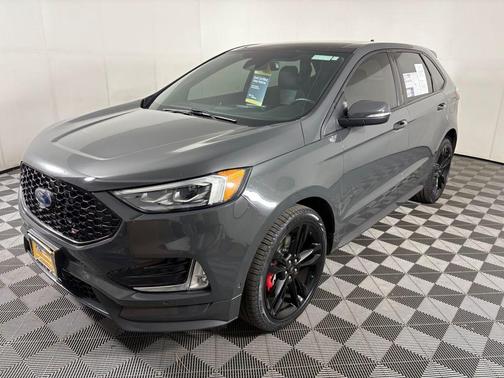 2021 Ford Edge ST