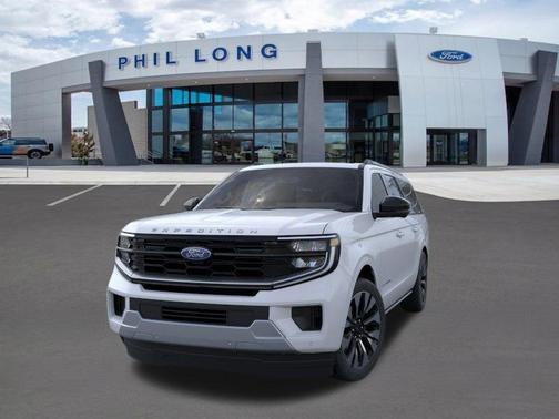 Space Silver Metallic 2026 Ford Expedition Max Platinum