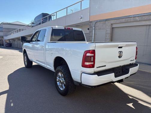 2024 RAM 2500 Laramie Crew Cab 4x4 6'4' Box