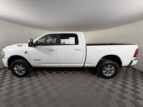 2024 RAM 2500 Laramie Crew Cab 4x4 6'4' Box