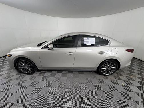 2023 Mazda Mazda3 FWD w/Preferred Package