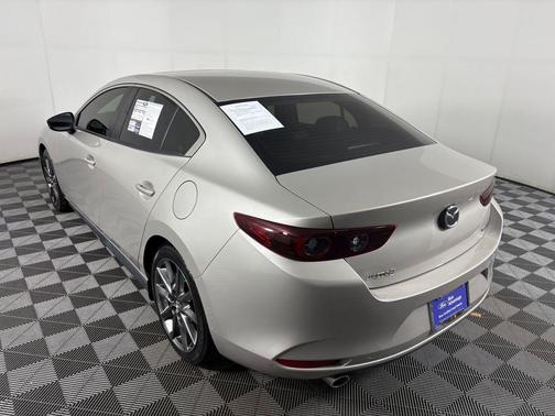 2023 Mazda Mazda3 FWD w/Preferred Package