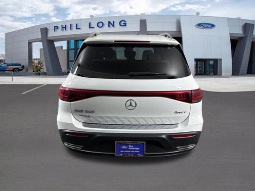 Polar White 2023 Mercedes-Benz EQB 300 4MATIC