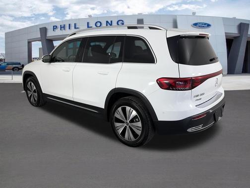 Polar White 2023 Mercedes-Benz EQB 300 4MATIC