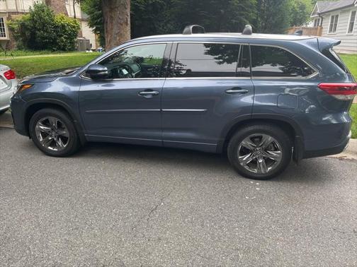 2019 Toyota Highlander Limited Platinum