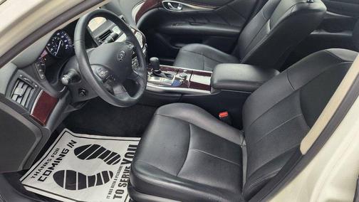 2019 INFINITI Q70 3.7X LUXE