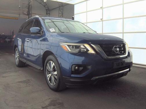 2019 Nissan Pathfinder SV