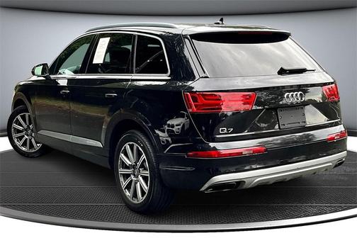 2019 Audi Q7 45 Premium