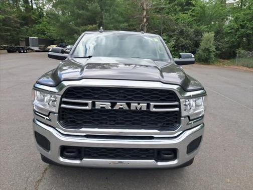 2020 RAM 3500 Tradesman Crew Cab 4x4 8' Box
